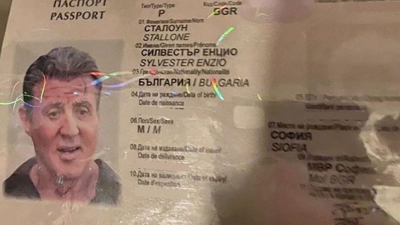 Bulharským pasem Sylvestera Stalloneho dokazovali padělatelé své kvality